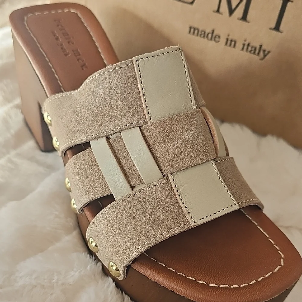 bernie mev. Taupe and Wood Platform Sandals